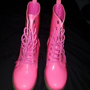 Rain boots NWOT